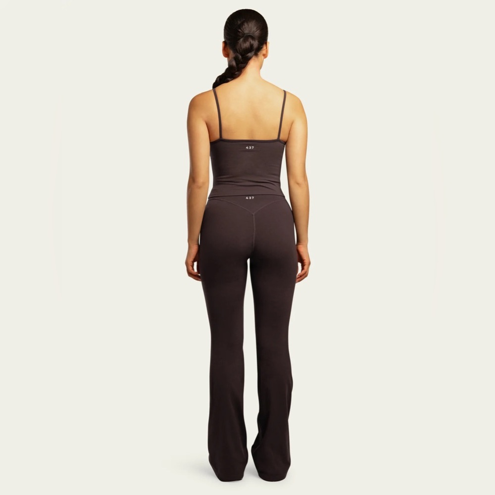 437 Leisure flare pants in espresso - Picture 3 of 6